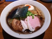 「豚骨 黒 （本日の限定） 630円」@喜元門 本店の写真