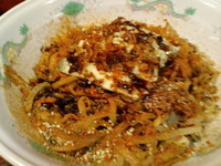 「カレーチーズまぜそば　850円（期間限定）」@らーめん 山小屋 大森北店の写真