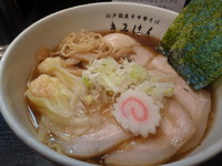 「特製中華そば（醤油)」@江戸前煮干中華そば きみはん 五反田店の写真