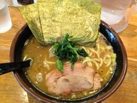 「ラーメン ¥680」@横浜家系 九ツ家 いずみ中央店の写真