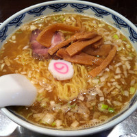 「ラーメン＋中盛 （900円＋60円）」@むらもとの写真