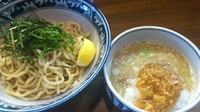 「7月限定なめ茸おろしつけ麺角太ワシワシ麺780円」@ラーメンアキラの写真