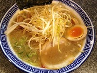 「ネギラーメン＋味玉（￥750＋￥100）」@らーめん鷹の写真