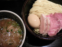 「特製濃厚魚介つけ麺（９５０円）・中盛り券（５０円）」@麺屋 一燈の写真