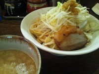 「【7月の限定その1】ガッツリつけ麺（中盛270g）760円」@伝家 志木店の写真