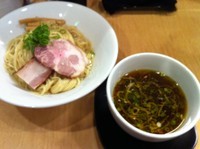 「【限定】鶏と煮干しの醤油つけそば 800」@Japanese Soba Noodles 蔦の写真