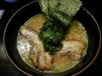 「豚骨和出汁醤油ラーメン」@麺屋 優創の写真