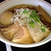 「特製醤油ラーメン」@自家製麺ばくばくの写真