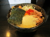 「冷やしカレーまぜそば(大)750円、生卵50円、チーズ50円」@狼煙 〜NOROSHI〜の写真