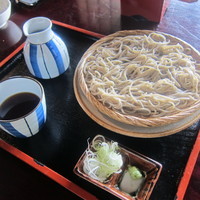 「十割そば（８００円）」@田舎そば古民家の写真