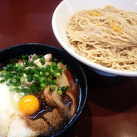 「夏季限定冷やしトロロつけめん￥８００＋半ライス￥１００」@UNDER GROUND RAMENの写真