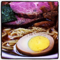 「ラーメン中プラスチャーシュー1枚」@麺屋ごとうの写真