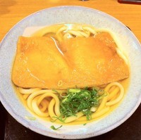 「きつねうどん（￥300）」@若菜そば 梅田駅3階店の写真