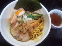 「油そば(小) ￥650＋味玉(ランチサービス)」@麺や とらの写真