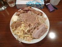 「マカナイ+アブリ（野菜マシ+カラメ+アブラＷ+にんにく」@メガガンジャの写真