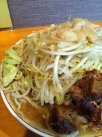 「ラーメン大（700円）ヤサイニンニクアブラ」@豚星。の写真
