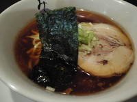 「醤油らーめん」@麺処みどり 伊勢崎店の写真