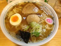 「ラーメン＋半熟味玉（￥680＋￥50）」@大勝軒 七福の写真