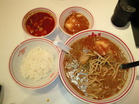 「蒙古タンメン＋定食＋冷やし味噌スープ」@蒙古タンメン 中本 新宿店の写真