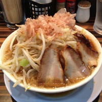 「ラーメン豚入り」@ラーメン・つけ麺 笑福 大阪西中島店の写真