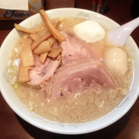 「ガンジャチャーシューメン（大盛）＋サービス味玉」@UNDER GROUND RAMENの写真