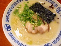 「まるきんラーメン」@博多まるきんラーメン 木場店の写真