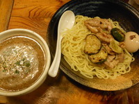 「やりすぎコージ＋半熟味付け玉子」@鶏の穴の写真