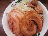 「雷そば　並　半豚増し」@雷 北松戸本店の写真