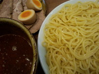 「辛味つけ麺（８００円）+チャーシュー+味玉」@中華そば 志の田の写真