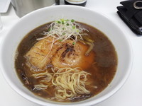 「源醤らぁ麺　５８０円」@麺や金時の写真