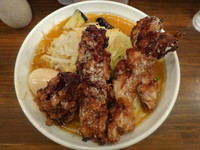 「あんかけDX（メガ唐揚げ付き）」@旨辛ラーメン 表裏の写真