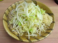 「ラーメン（650円）ニンニク」@魔人豚の写真