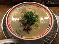 「ぼんしゃん + 替玉」@九州じゃんがら 赤坂店の写真