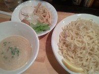 「濃厚鶏白湯つけそば(中)￥780」@濃厚鶏そば 麺屋武一 新橋本店の写真