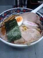 「しょうゆ拉麺（中太麺180g） 780円」@玉川大盛軒の写真