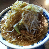 「小ラーメン野菜多め味濃いめ」@らーめん大 蒲田店の写真