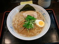 「ラーメン・細麺・２５０ｇ」@○玉大勝軒の写真
