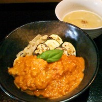 「《限定》　謎の女性まつさんカレーの鶏白湯つけめん」@烏の灯の写真