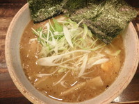 「豚骨魚介らぁめん　「880円」」@上野 戸みら伊本舗の写真