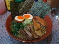 「小ラーメン＋味付玉子」@熟成鶏醤油らーめん 上弦の月の写真