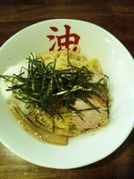 「油そば半熟玉子入り」@東京油そば本舗 名古屋総本店の写真