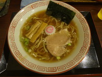 「しょうゆラーメン(650円)+ニャ～ハン(280円)」@麺旨のほんわかの写真