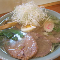 「塩ラーメン（６５０円）（一日１０食限定）」@手打ちラーメン ふくべの写真