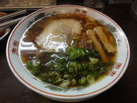「紅醤油ラーメン（細メン）」@金久右衛門 本店の写真