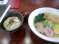 「函館塩ハーフセット」@函館塩ラーメン専門店 えん楽の写真