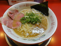 「たんろん鶏魚介ラーメン」@ラーメン たんろん 本店の写真