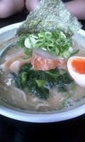 「BOUZU系こってり醤油豚骨」@麺房's MENBOUSの写真
