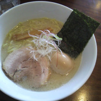 「塩とんこつ＋味付け玉子」@麺屋 蓮花の写真