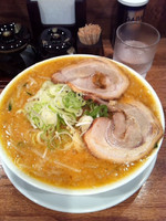 「ギトギトみそ」@こってりラーメン剛田の写真