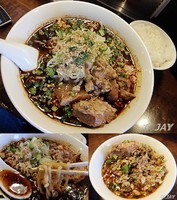 「「沖縄ソーキ担々麺」￥880」@濃厚担々麺・らーめんつけめん 仁の写真